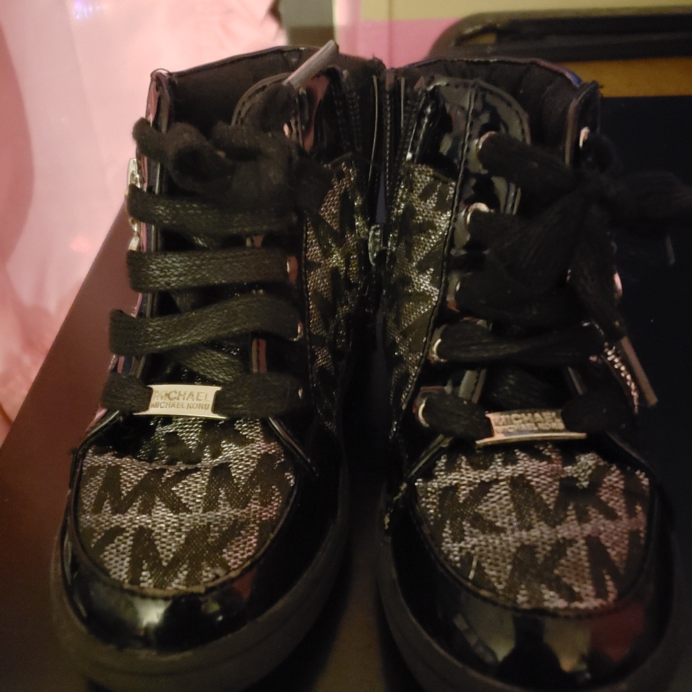 Michael Kors toddler girls